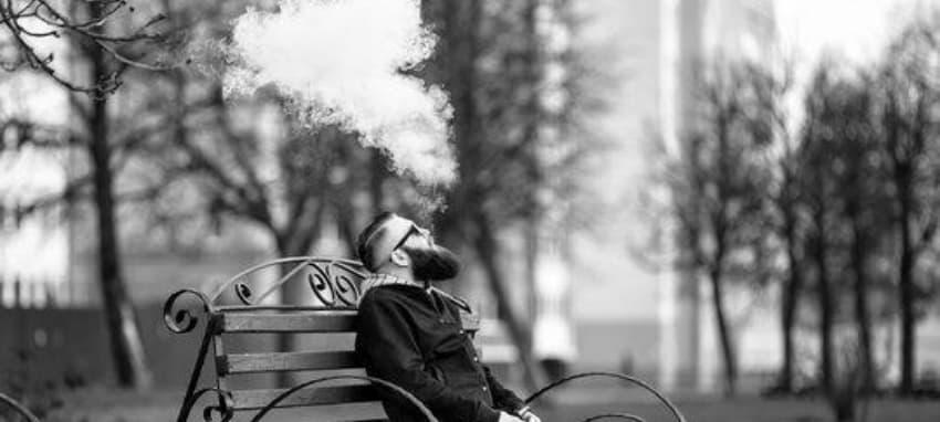 what is e cigarette explained with electronic cigarettes health risks, benefits and expert tips