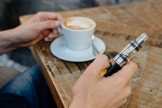 Top tips to xem truc tiep bong da and choose the best aspire e cigarette for the perfect match night experience