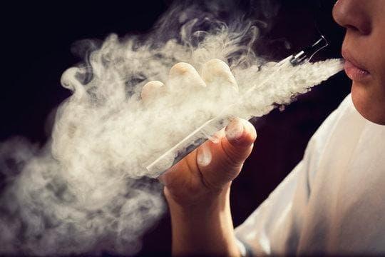 Ultimate Guide to Watching đá banh trực tiếp and Choosing the Best electronic cigarette starter kit for Matchday Fans